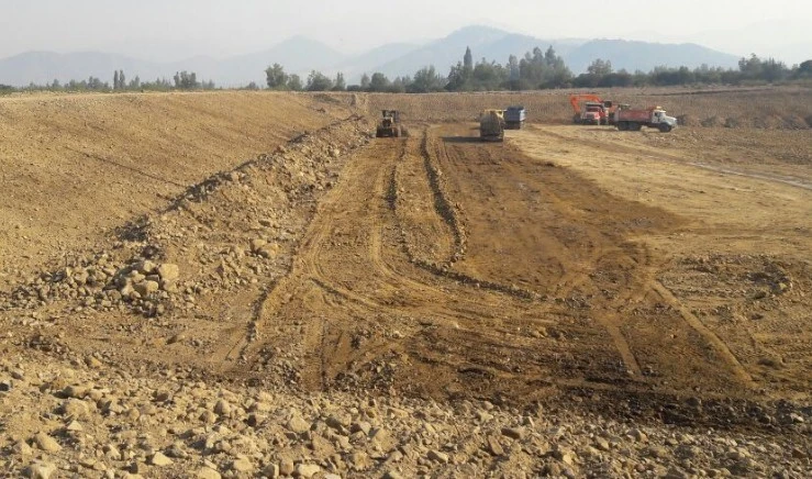 escarpe de terreno